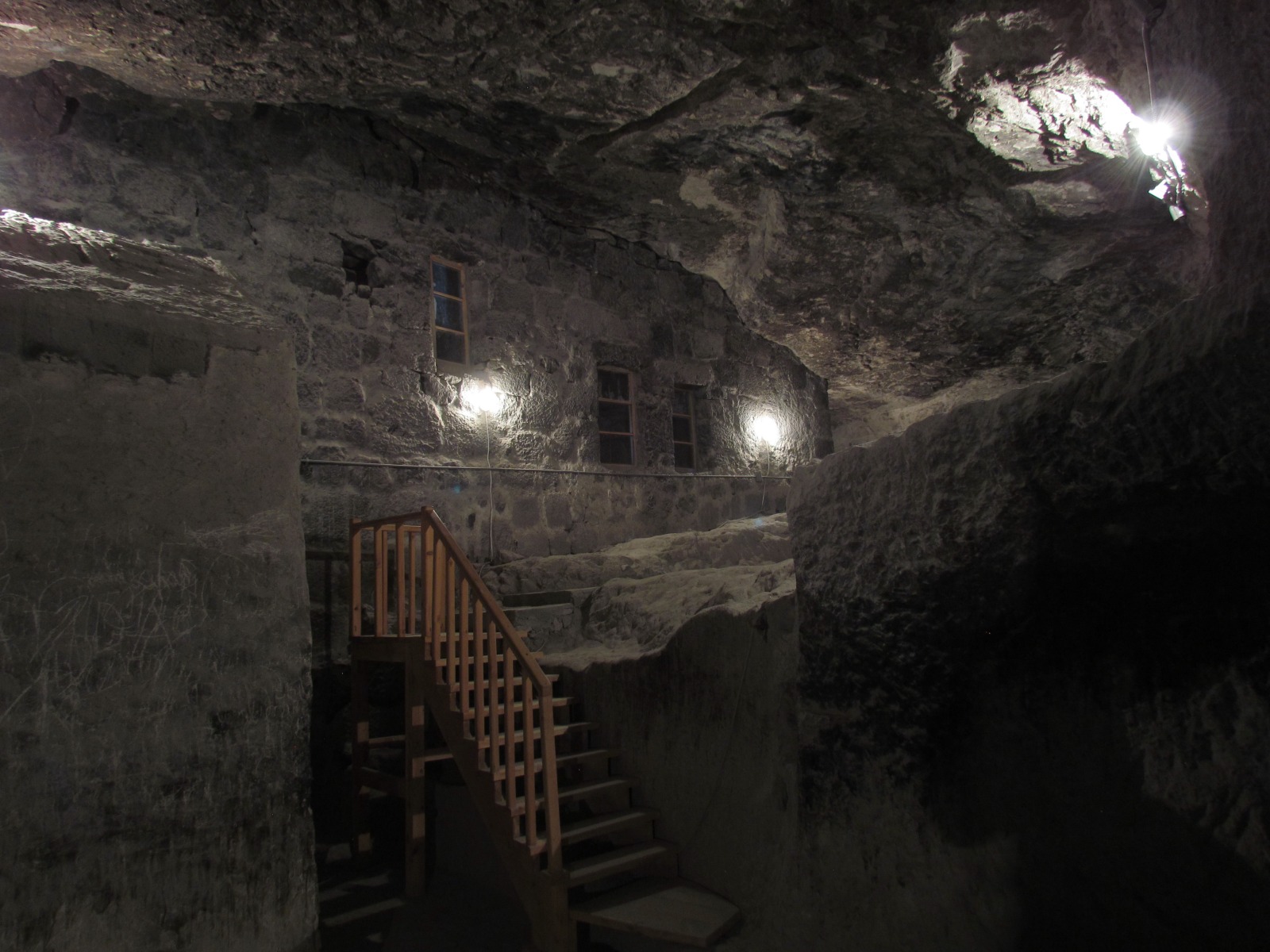 Vardzia - Church