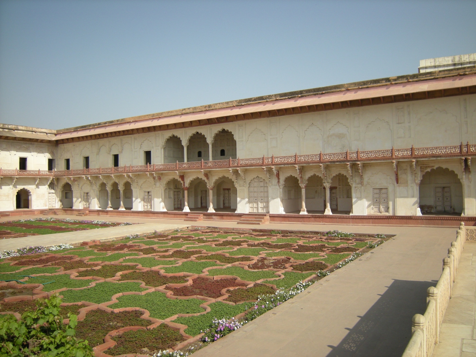 Agra - Fort - Anguri Bagh