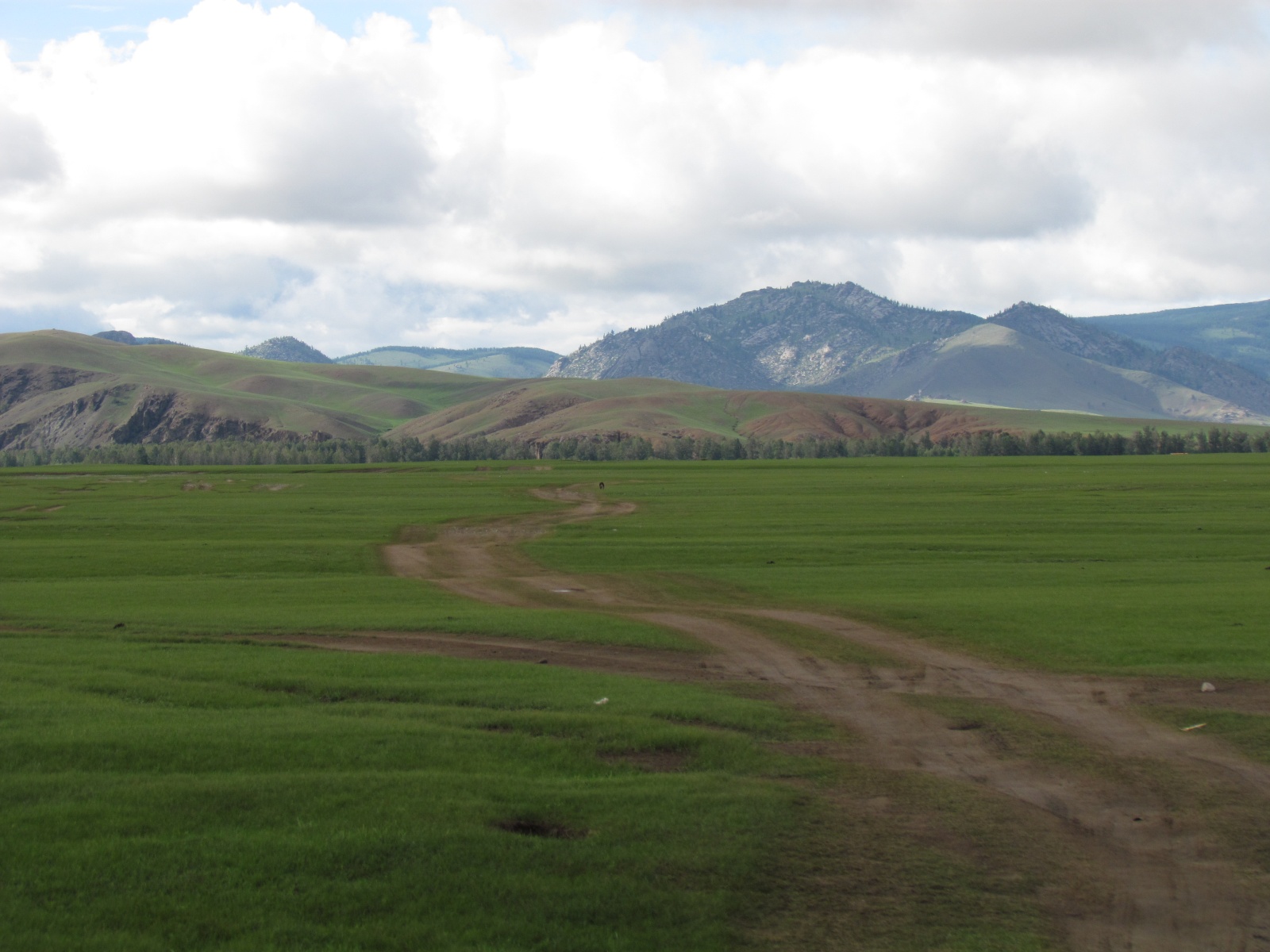 Near Tsetserleg