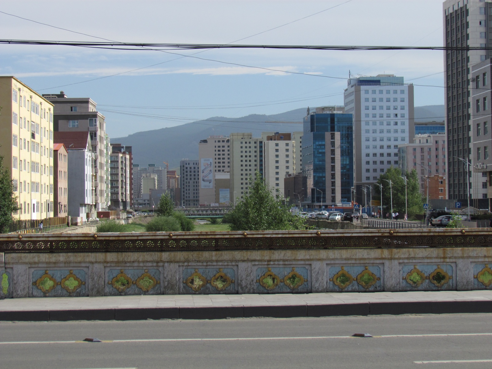 Ulaanbaatar - Along Peace avenue