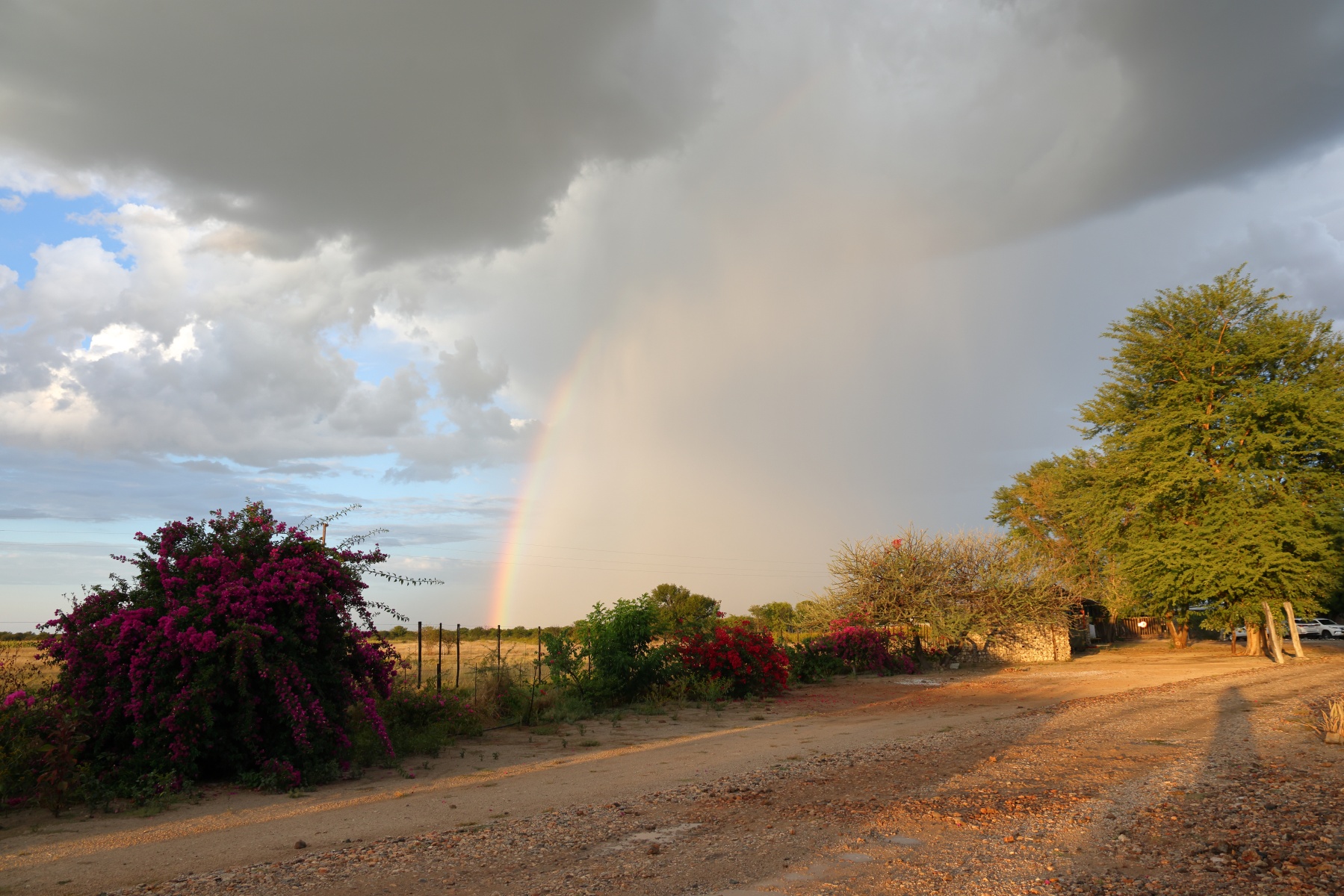 Eldorado Lodge and Camping - Thunderstorm with a rainbow