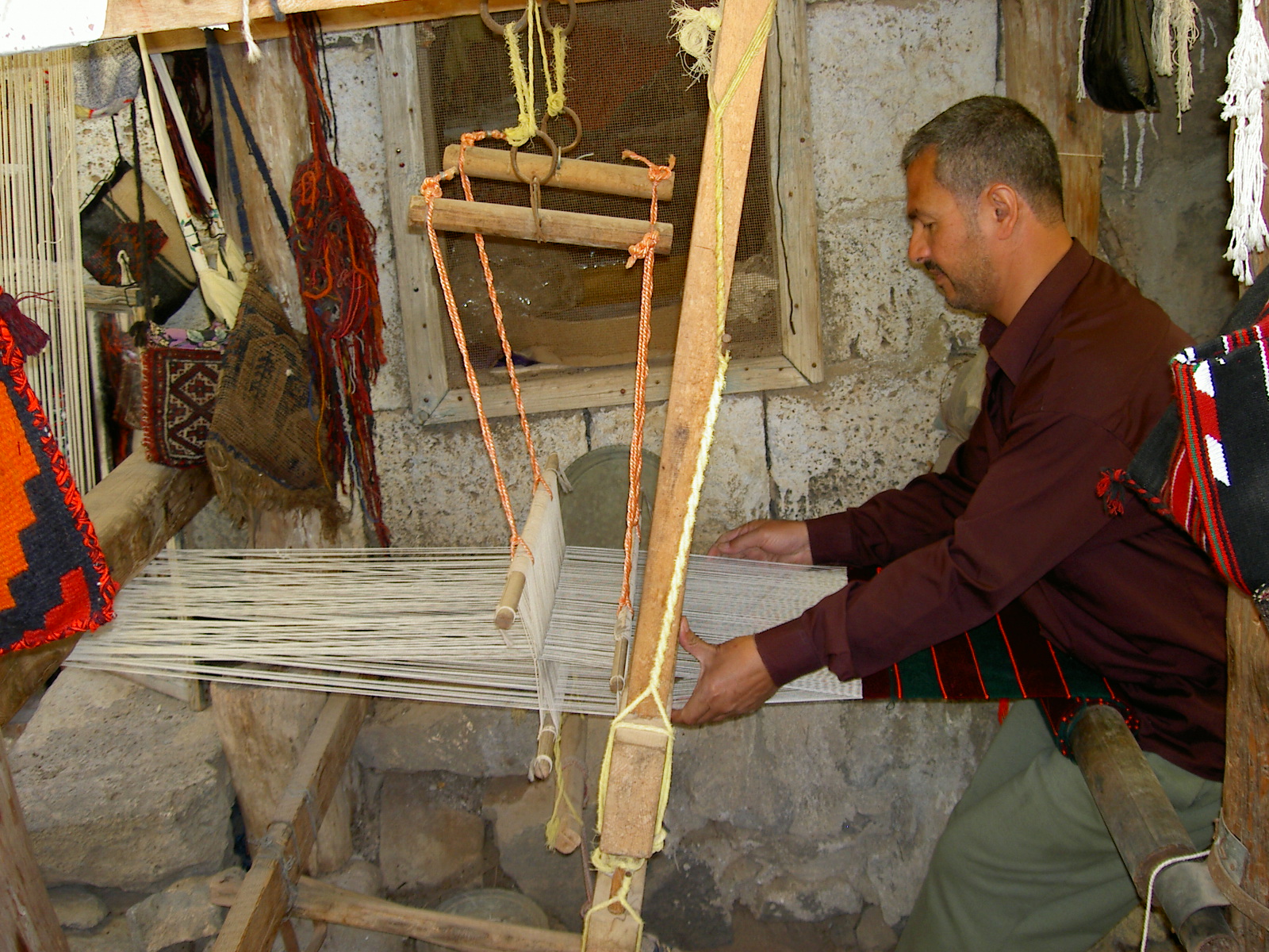 Bosra - Making of kilim